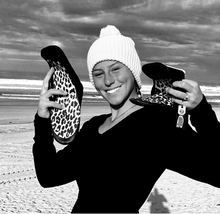 Charger l'image dans la galerie, CHAUSSON SURF WETTY WARRIOR POLAIRE PANTHER