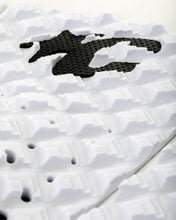 Charger l'image dans la galerie, Creature Griffin Colapinto