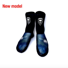 Charger l'image dans la galerie, CHAUSSON SURF WETTY WARRIOR ULTRA CAMO
